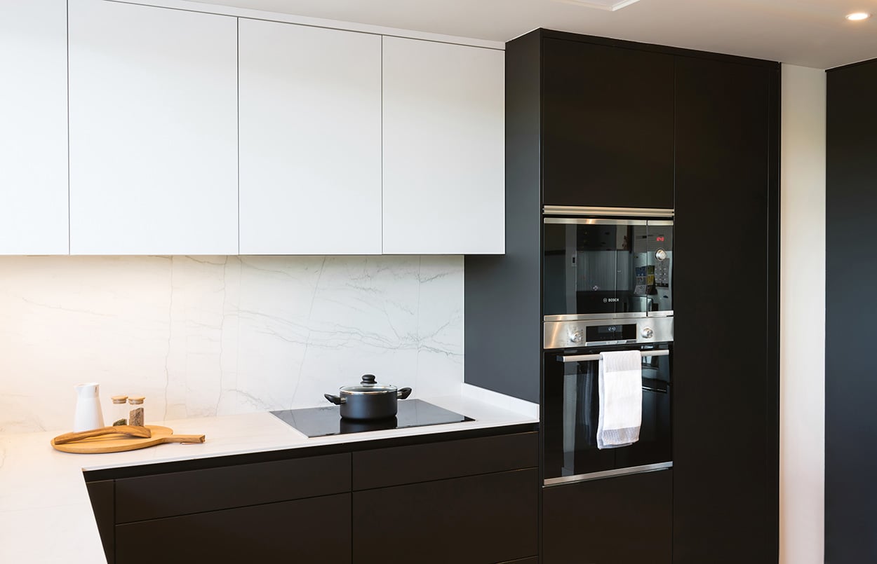 Cocina Santos negra con península | Docrys & DC