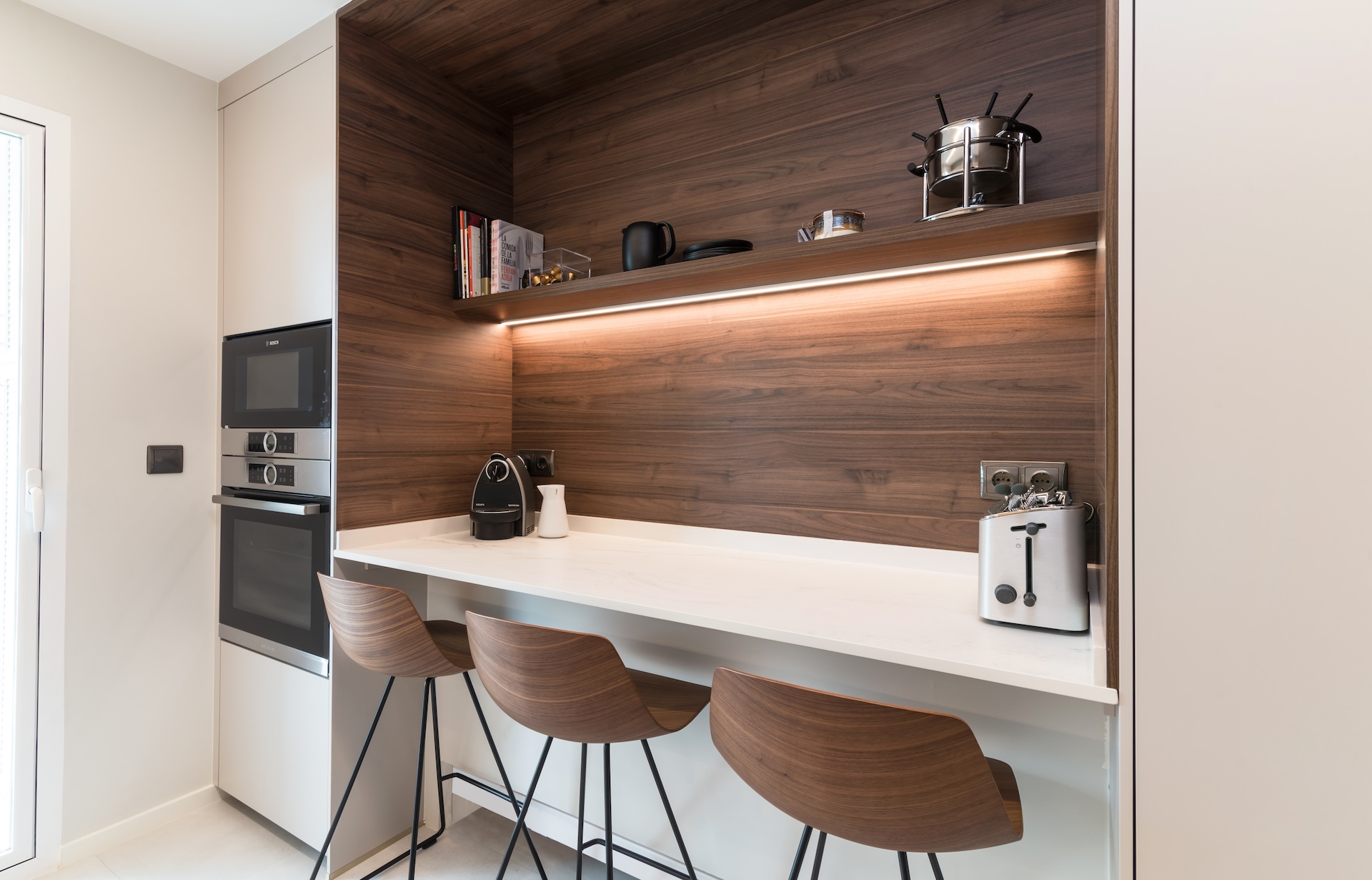 UNA PENÍNSULA O BARRA PARA DESAYUNOS