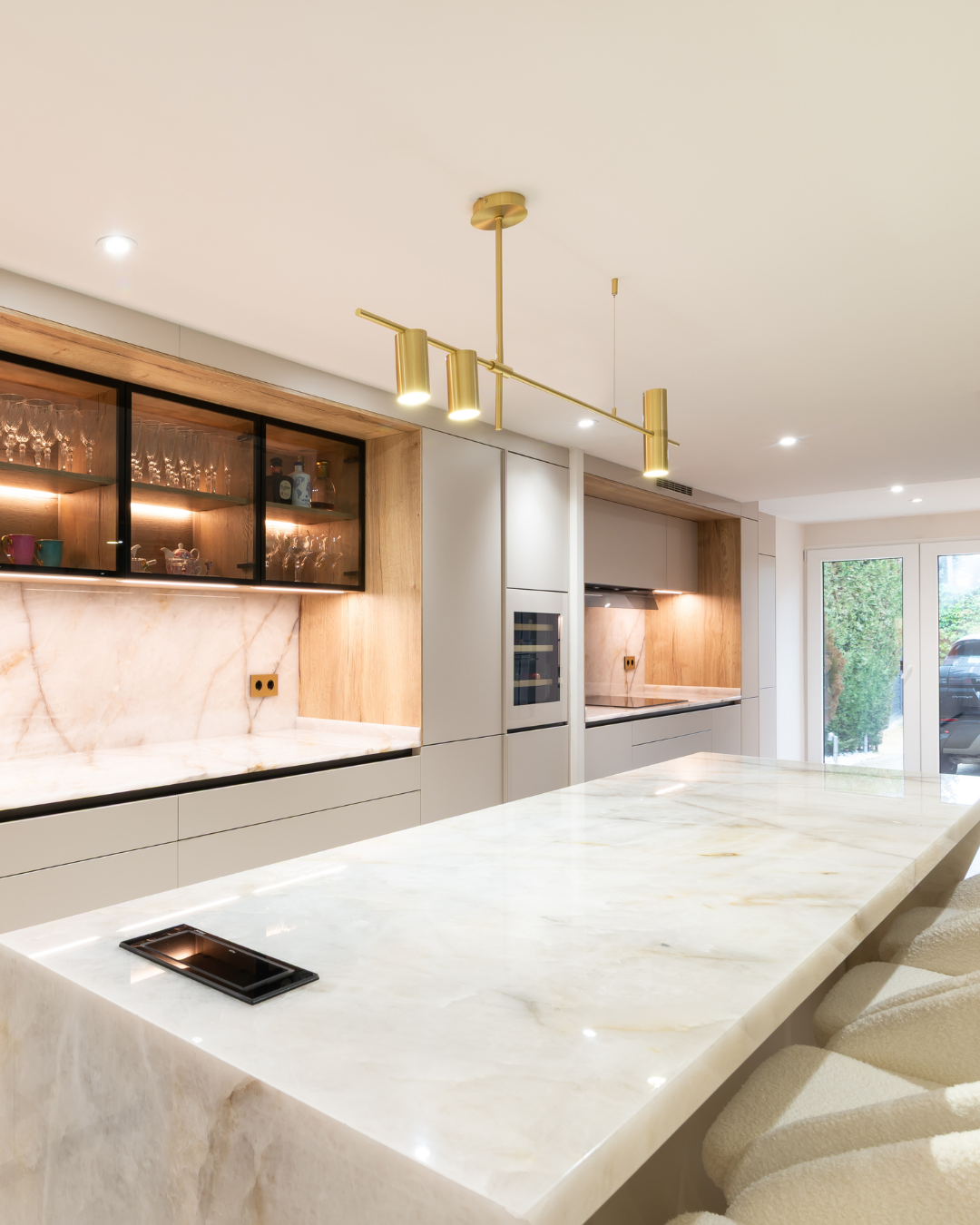 5 ventajas de elegir una cocina Santos a medida frente a una cocina estándar