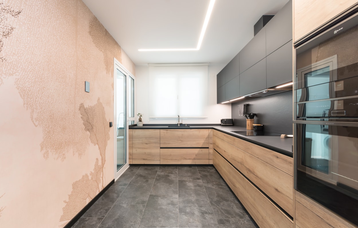 Cocina Santos con papel pintado Glamora