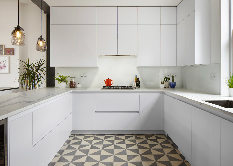 Suelos para cocinas blancas