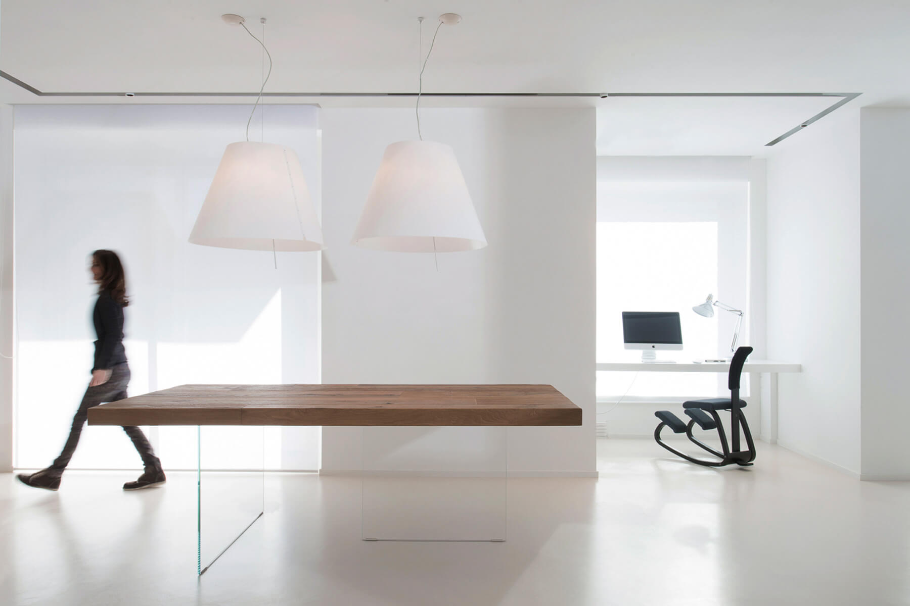 Mesa minimalista Salón