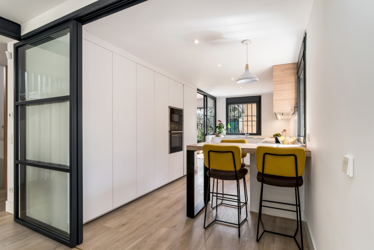 Puertas correderas en cristal y aluminio