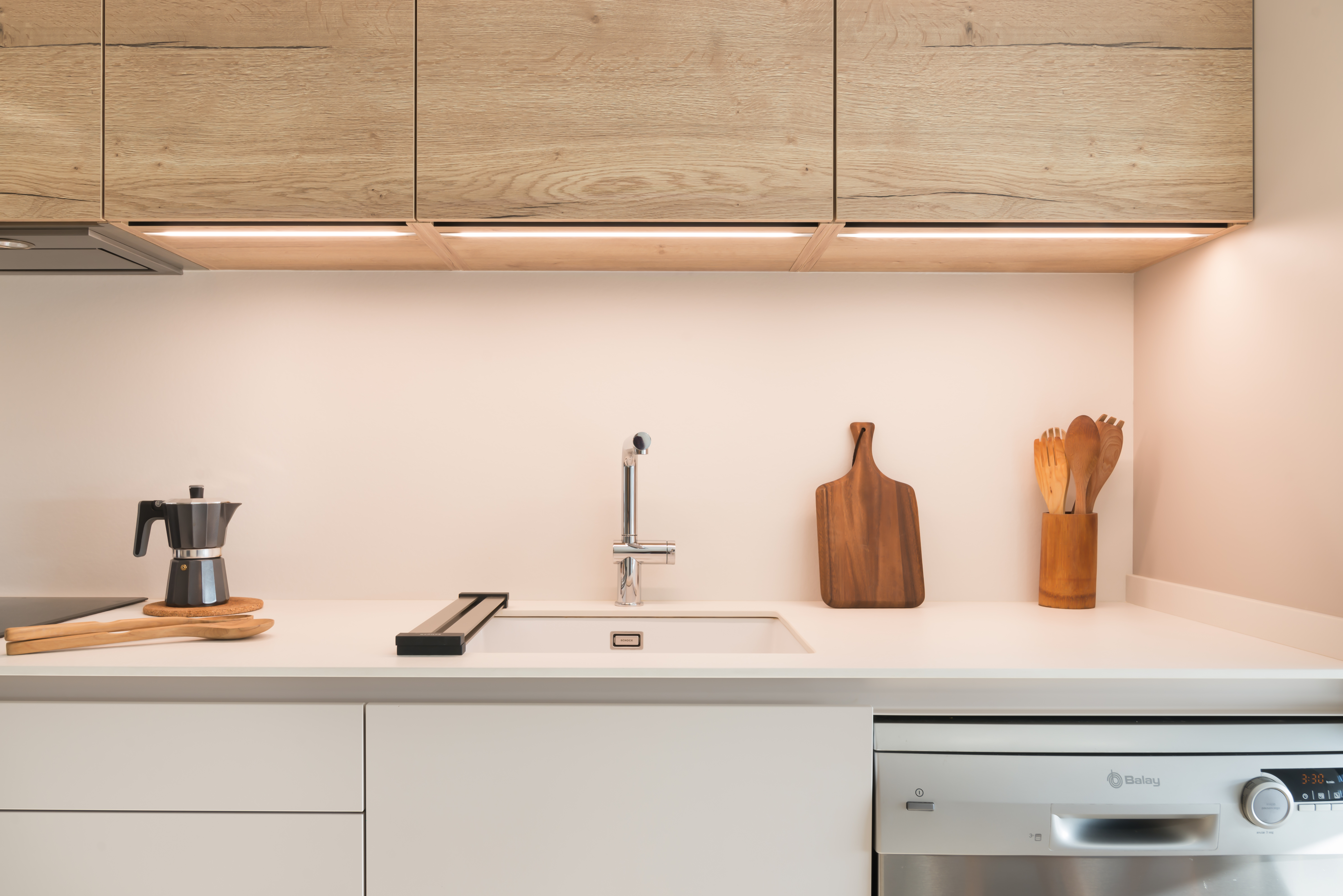 Muebles para cocinas pequeñas: cómo ganar espacio sin renunciar al diseño