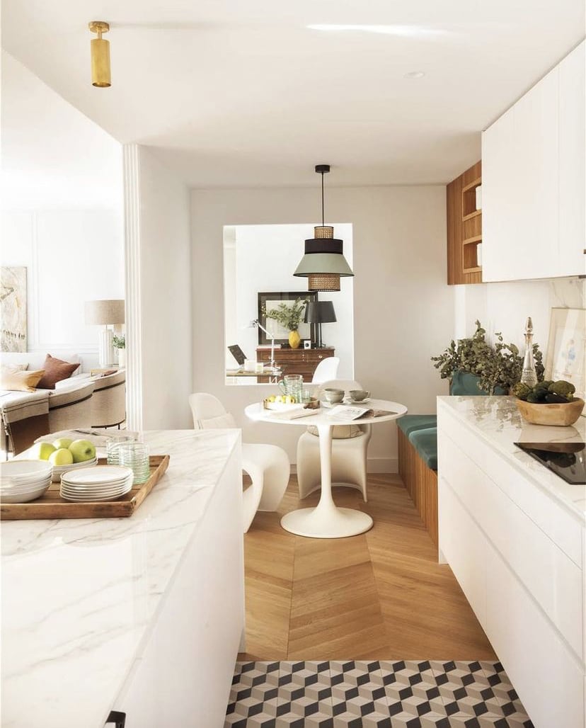 Cocina abierta con mármol