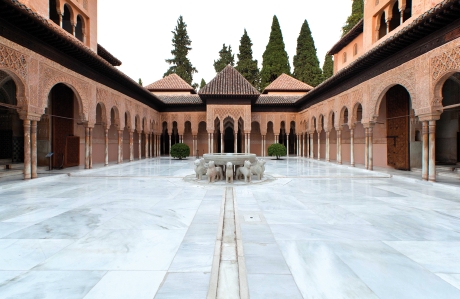 Cosentino, en la restauración del Patio de los Leones de la Alhambra