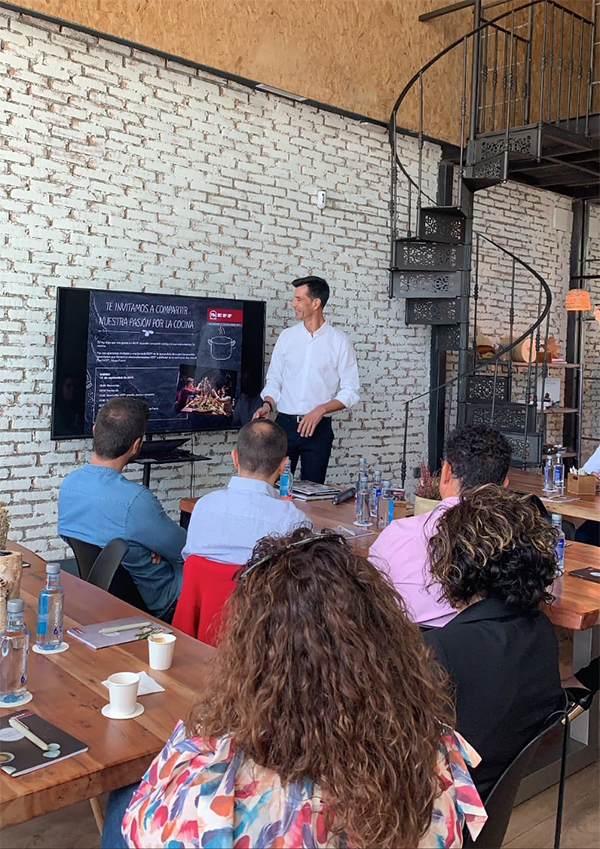 SHOWCOOKING DE LA MANO DE NEFF