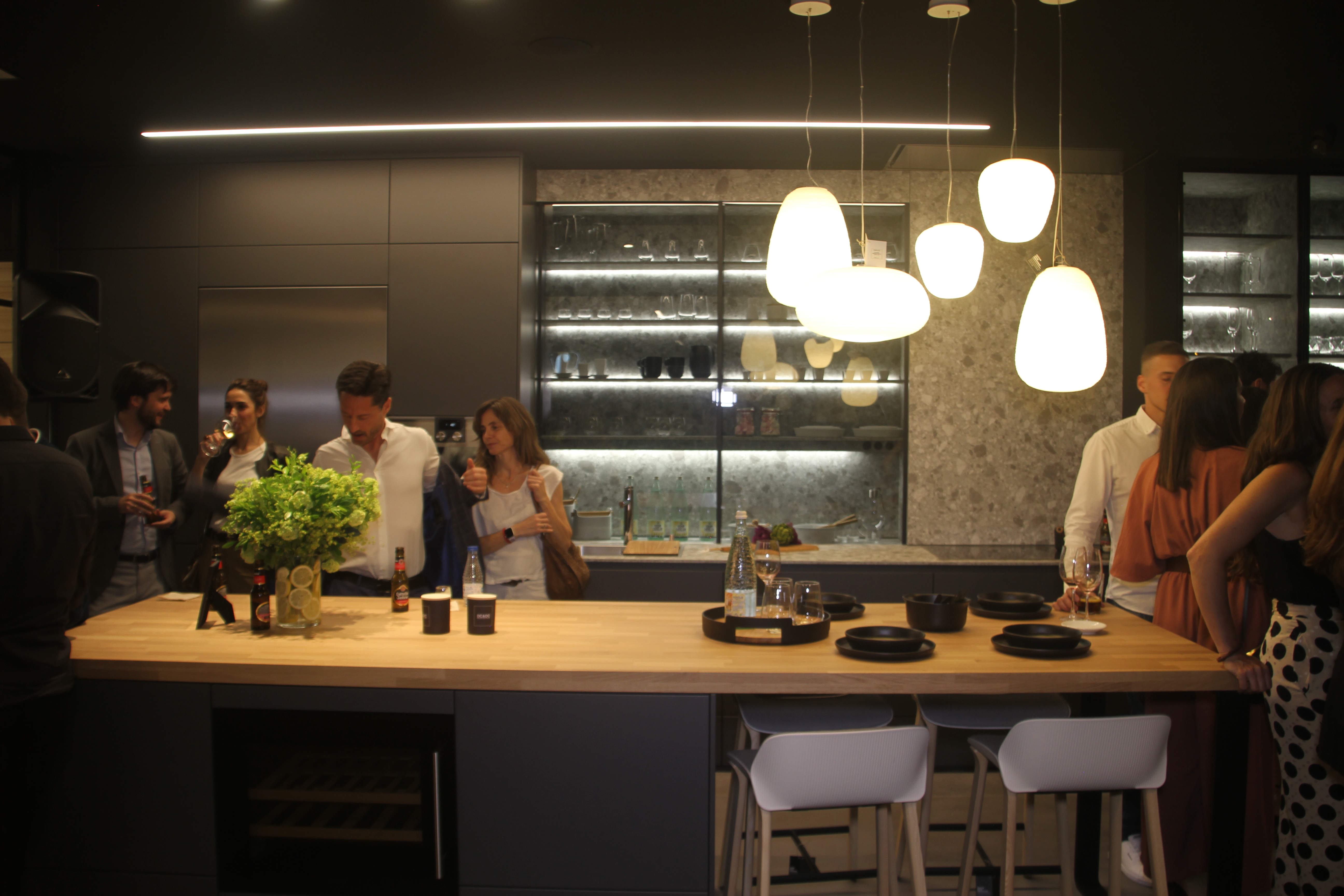 Inauguración estudio de cocinas e interiorismo Docrys DC en Chamberí con Mariam Hernández