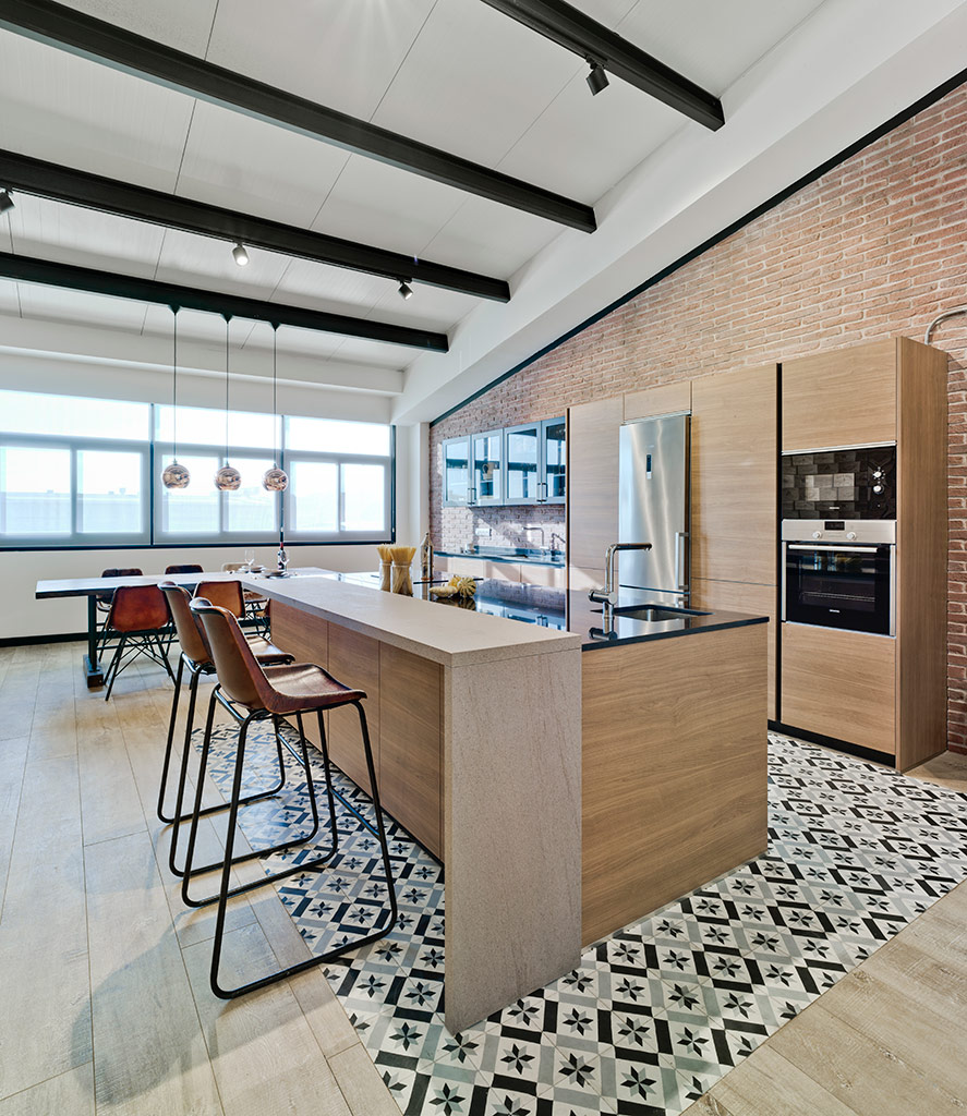 consejos para incorporar madera en una cocina