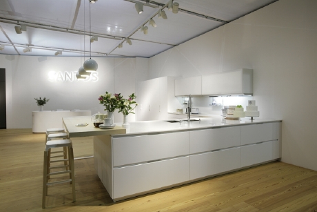 Santos returns to Interieur Design Biennale