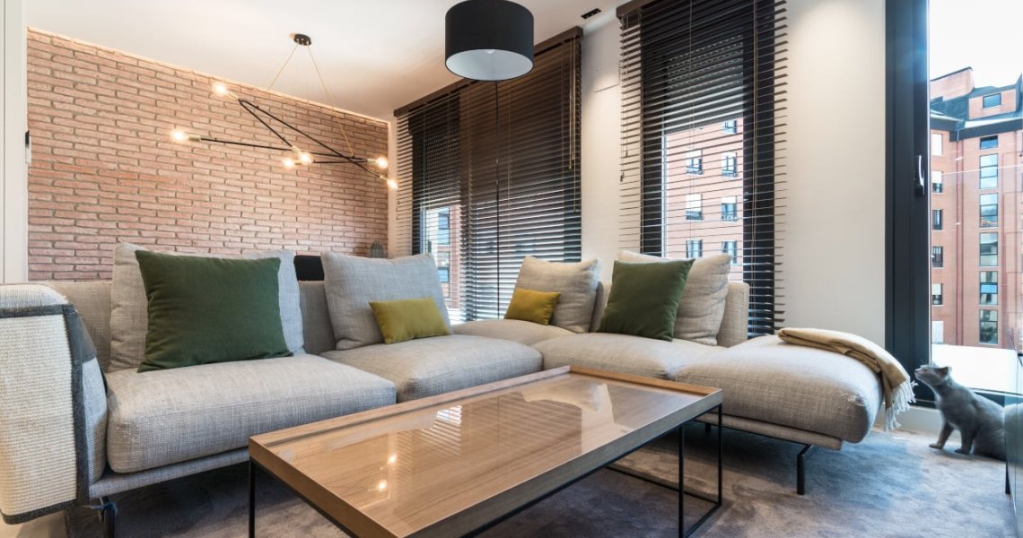 diseño salón comedor con sofá