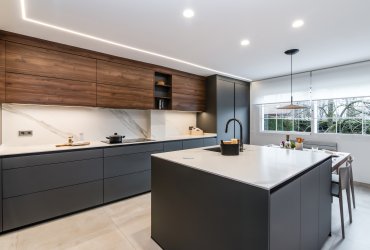 5 ventajas de elegir una cocina Santos a medida frente a una cocina estándar