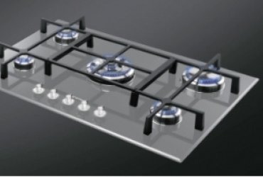 Nueva encimera de Smeg, práctica y minimalista