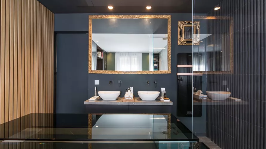 vista baño desde dormitorio