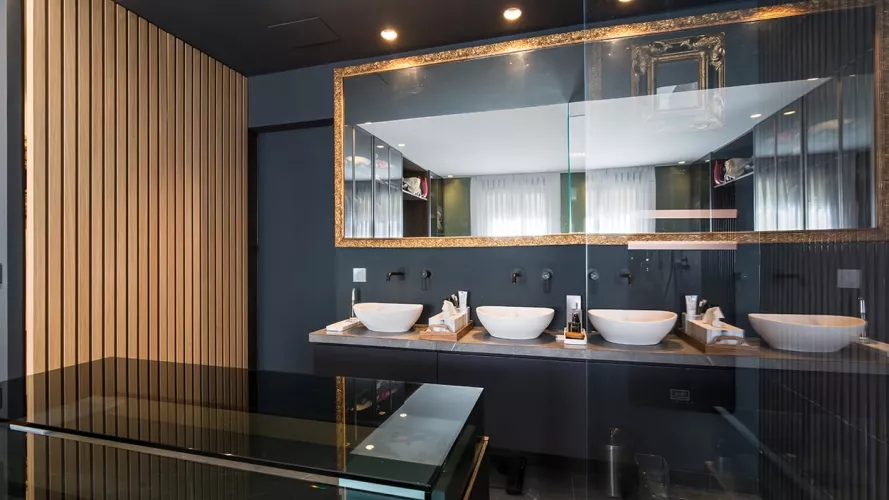 Baño integrado en dormitorio