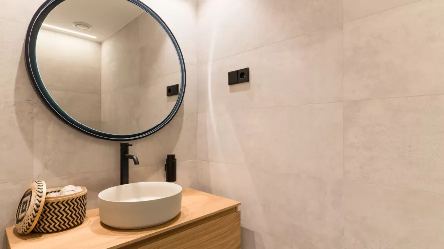 Espejo baño iluminación apagada