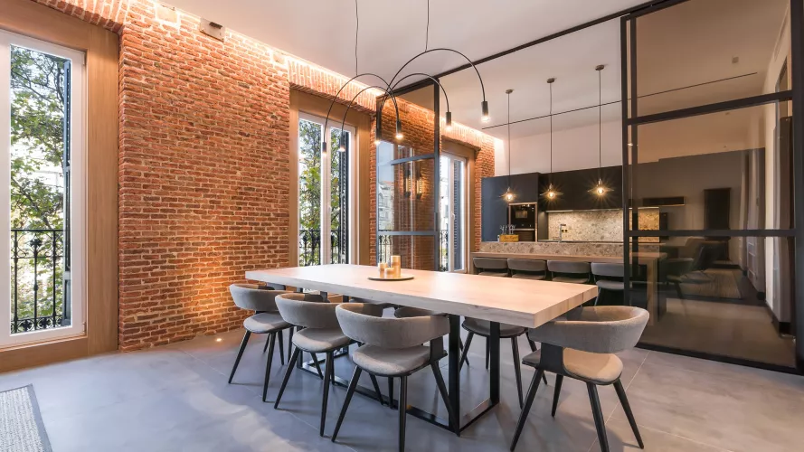 Mesa comedor con sillas Emede