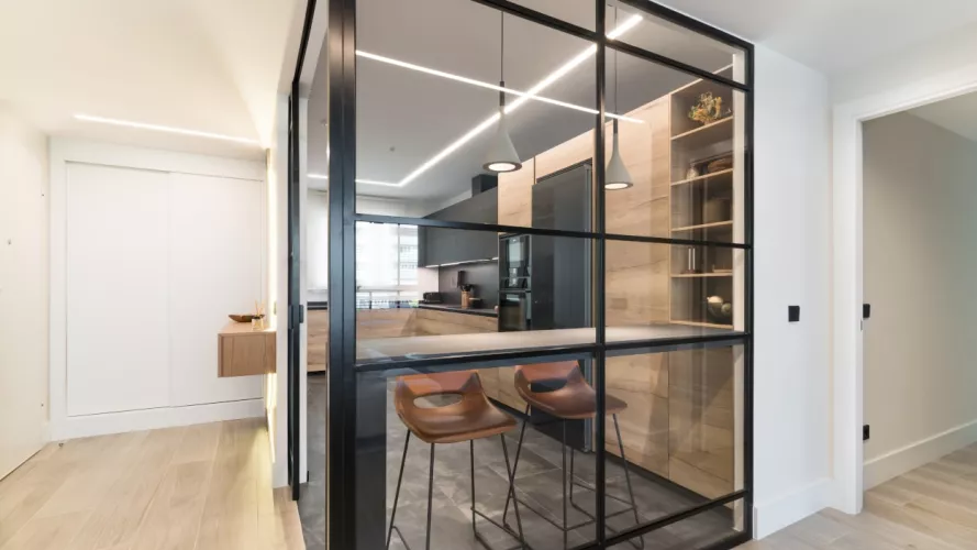 Puertas correderas cristal y aluminio negro