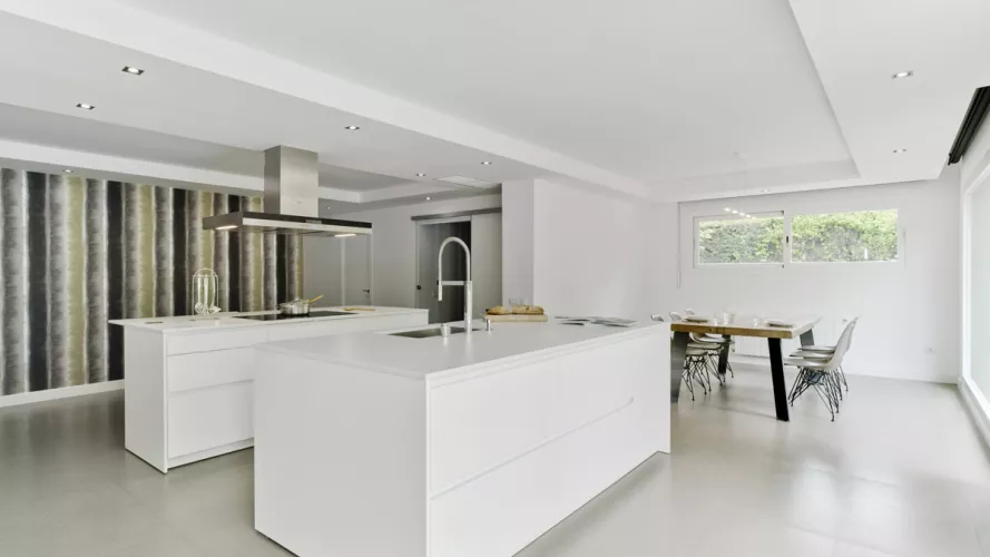 Disfrutar de una cocina luminosa, estética y relajante