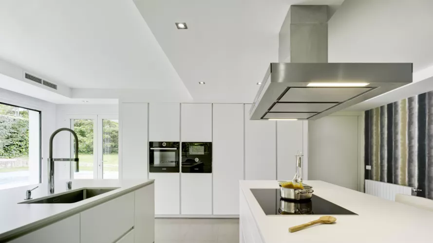 Disfrutar de una cocina luminosa, estética y relajante