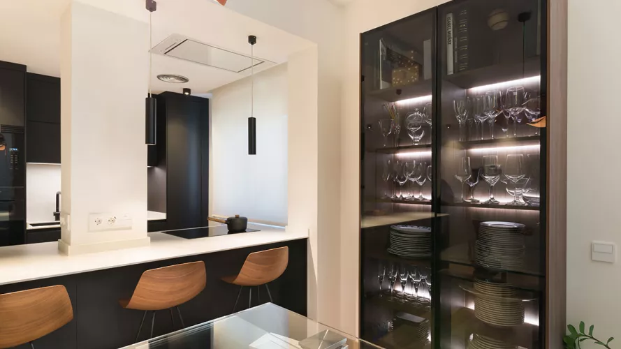 Cocina Negro Seda con Isla