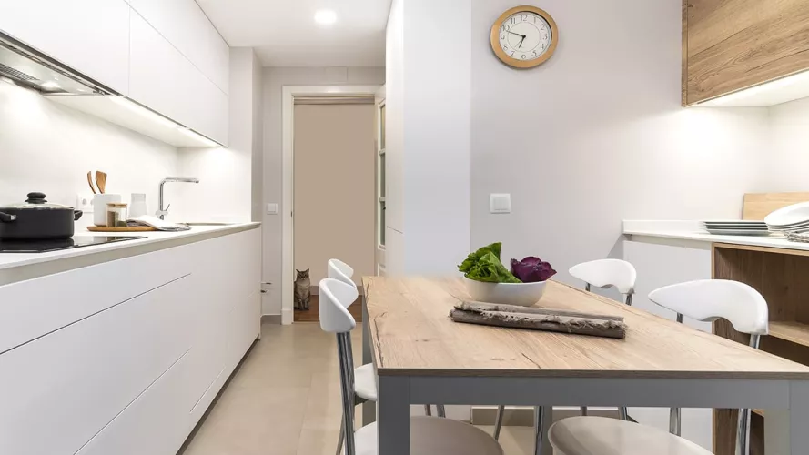 Mesa de Cocinas Santos acabado roble rústico sincro