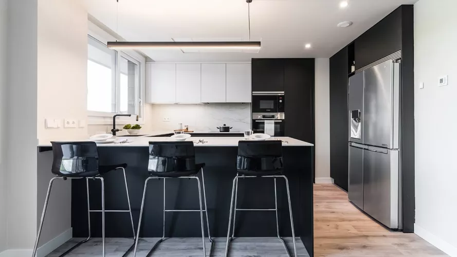 Cocina negra Santos moderna