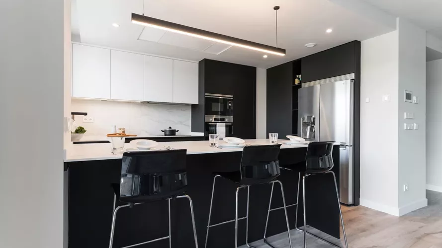 Cocina negra Santos moderna