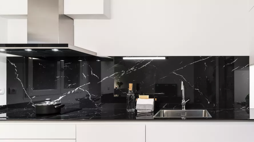 Cocina Santos Blanca y Negra con Península