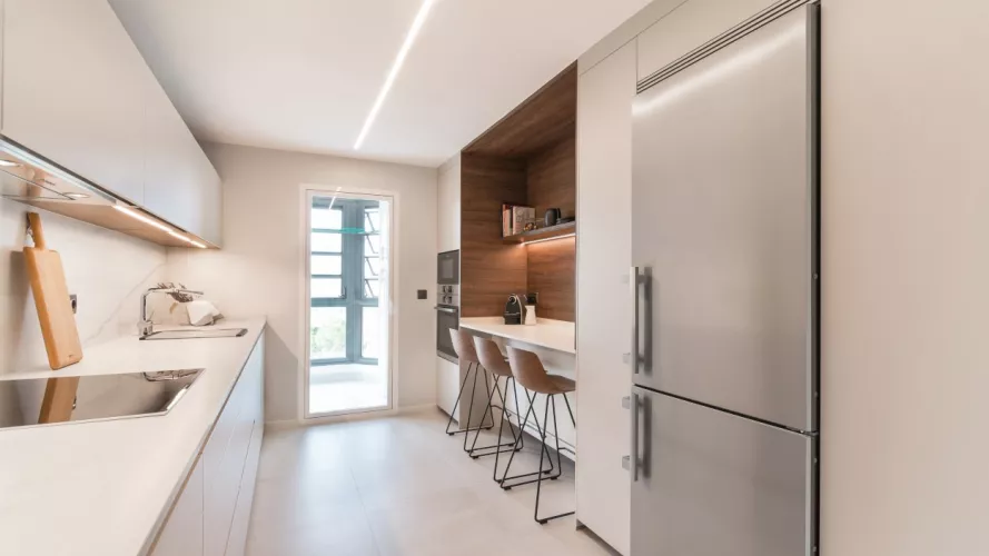 Cocina Santos cashmere en paralelo