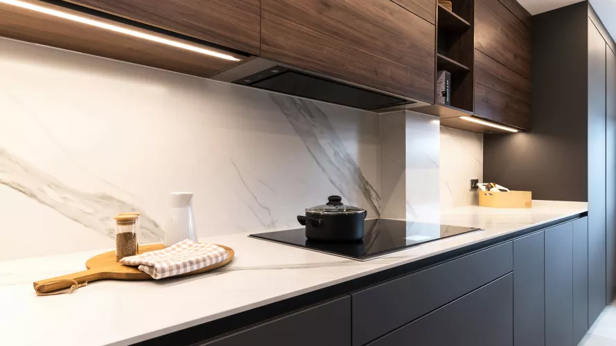 Cocina Santos gris antracita y nogal tierra