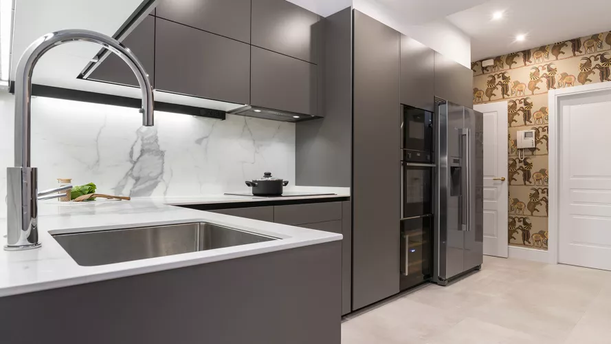 Cocina Moderna de Santos en color Gris Visón 