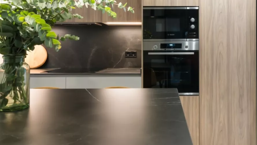 Frente muebles columnas con electrodomésticos