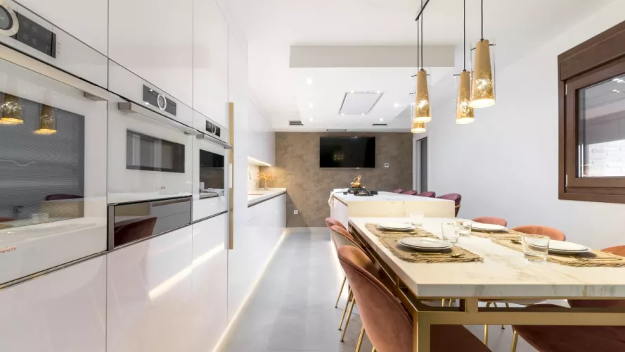 Isla con extensión mesa