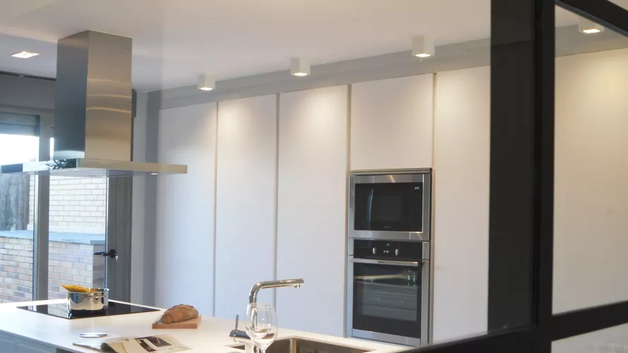 Elegancia en una cocina de estilo industrial