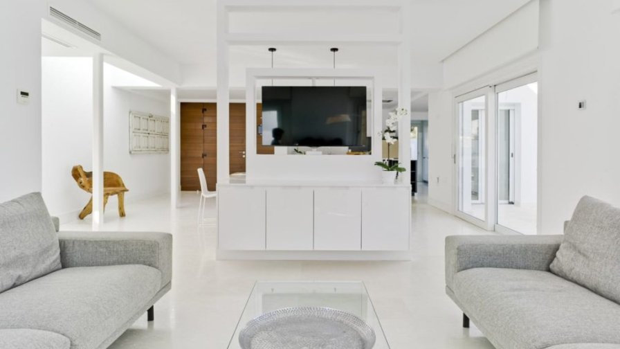 reforma integral vivienda moderna mediterráneo