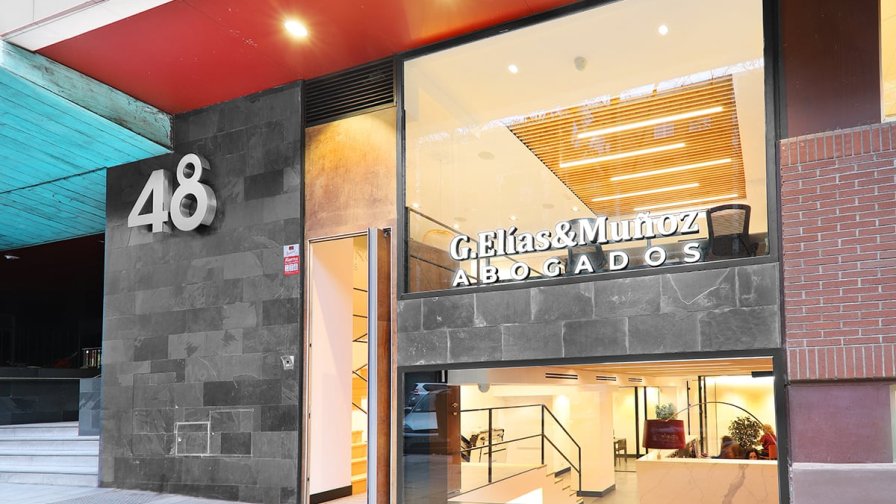 Fachada despacho abogados