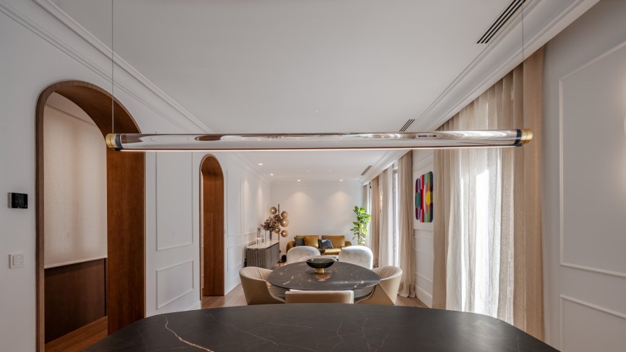 Cocina con carácter y equilibrio cromático