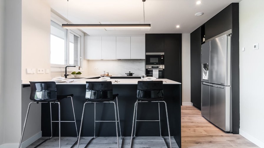 Cocina negra Santos moderna