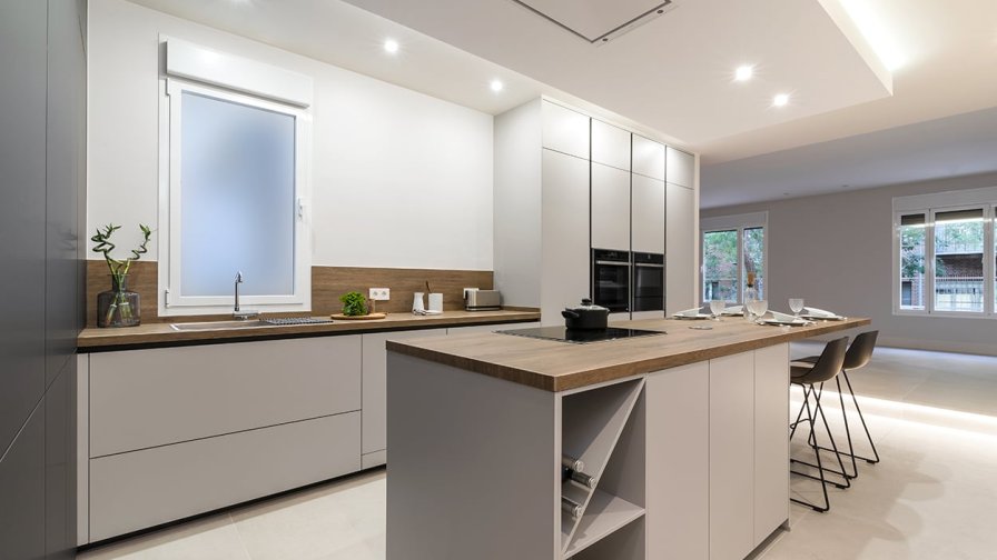 Cocina Santos blanca y negra con isla