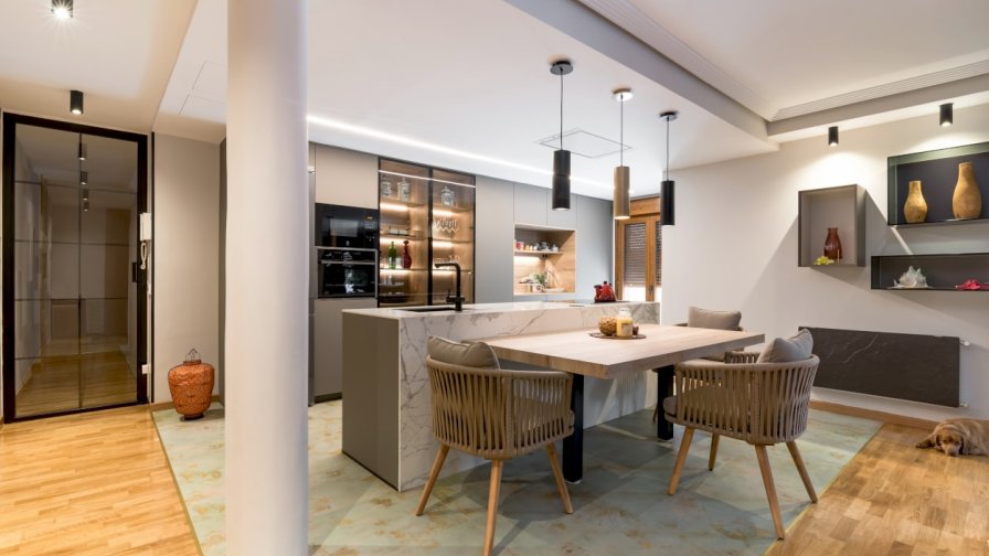 Cocina Santos gris con isla abierta al salón