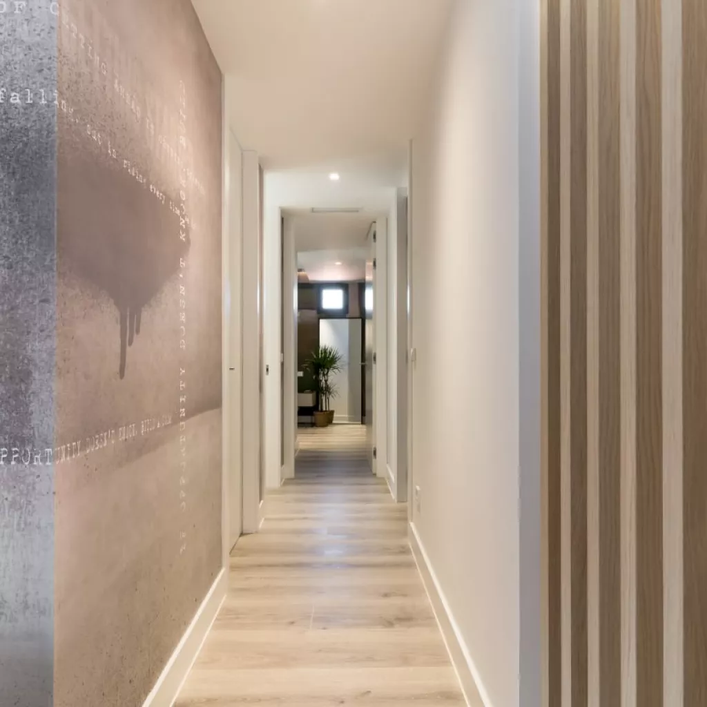 Pasillo de diseño integral vivienda