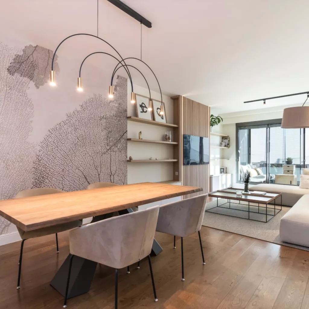 Salón comedor con mesa Cattelan