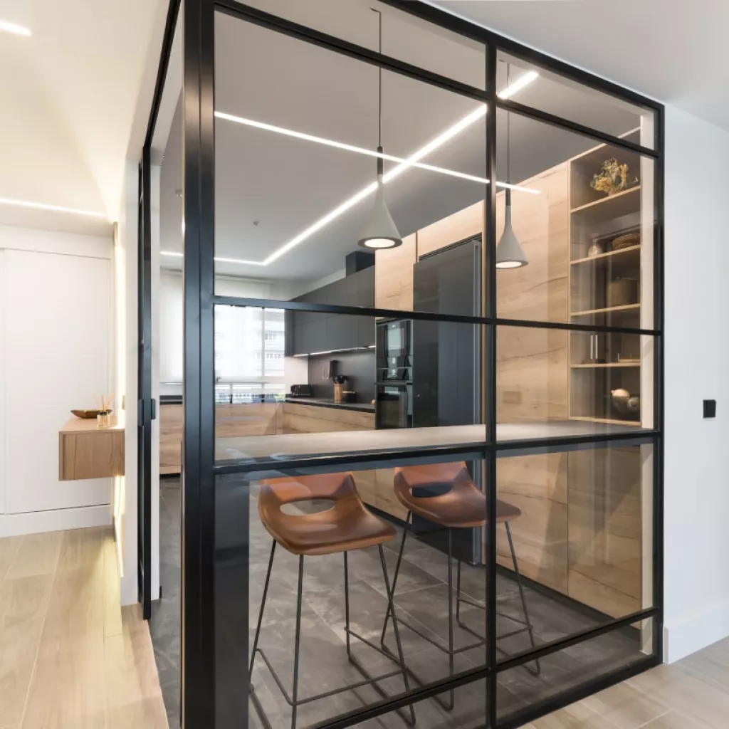 Puertas correderas cristal y aluminio negro