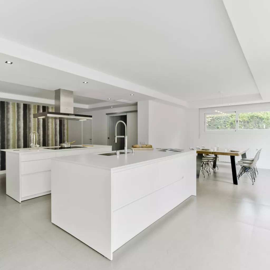 Disfrutar de una cocina luminosa, estética y relajante