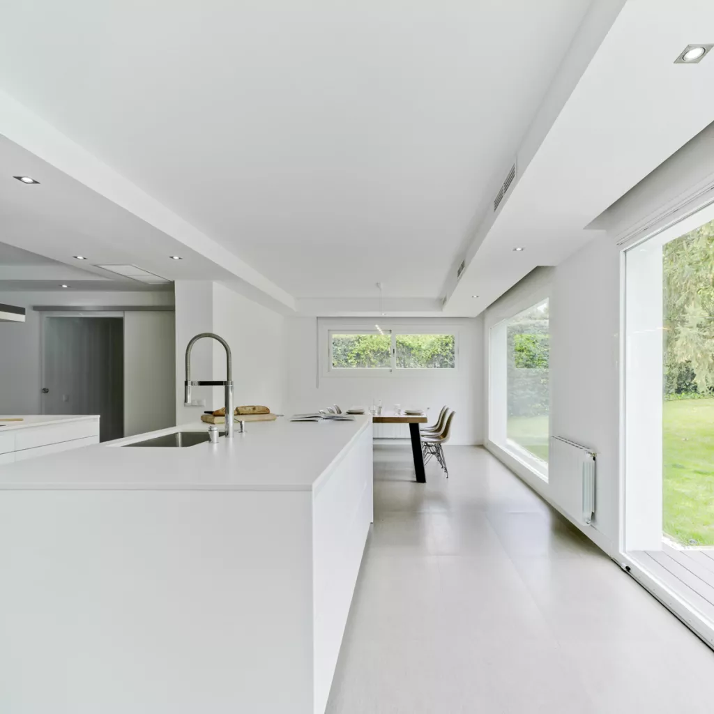 Disfrutar de una cocina luminosa, estética y relajante