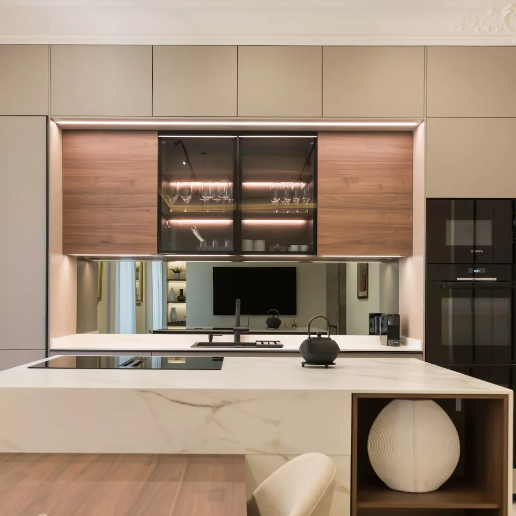 Cocina abierta al salón en Madrid