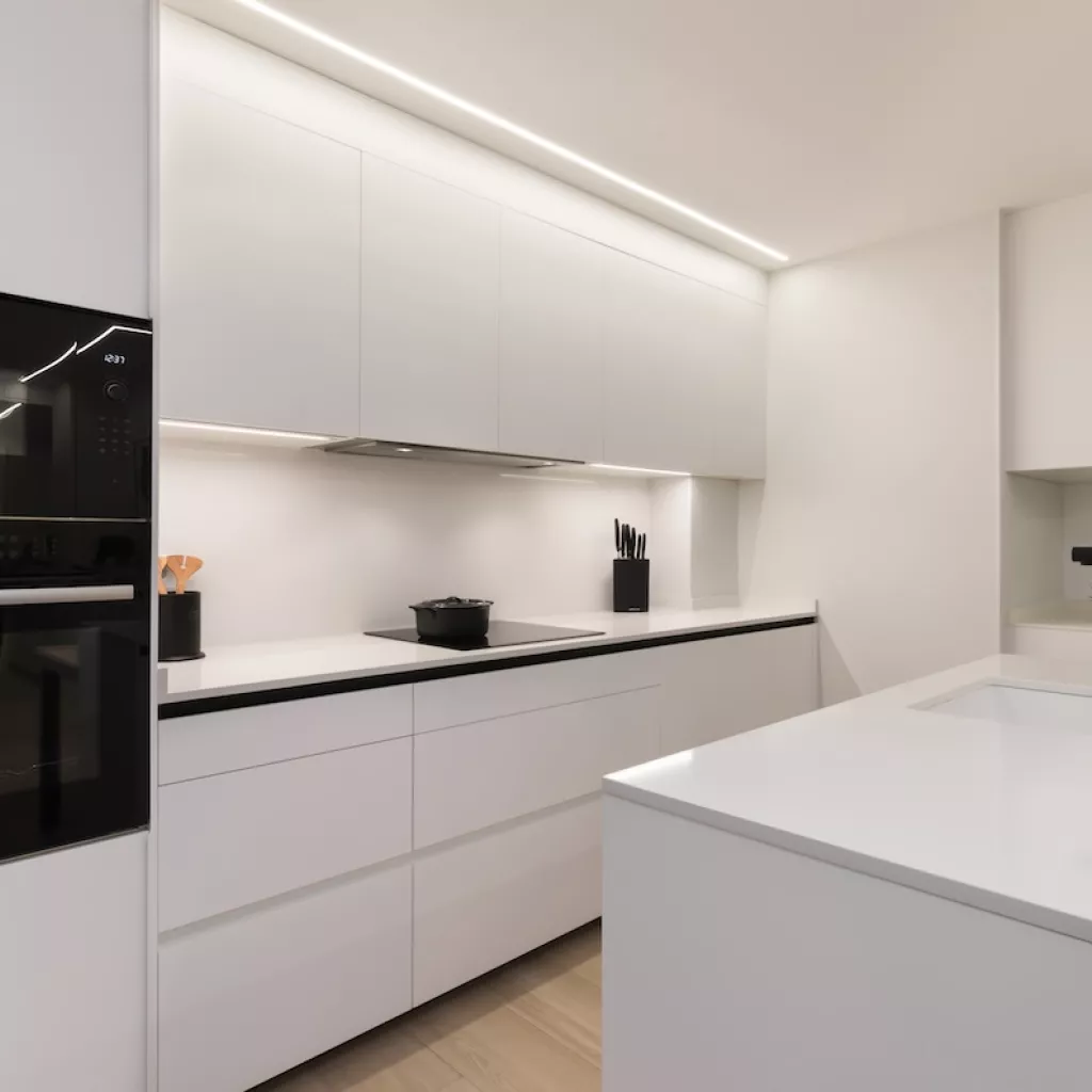 Cocina Santos blanca con isla