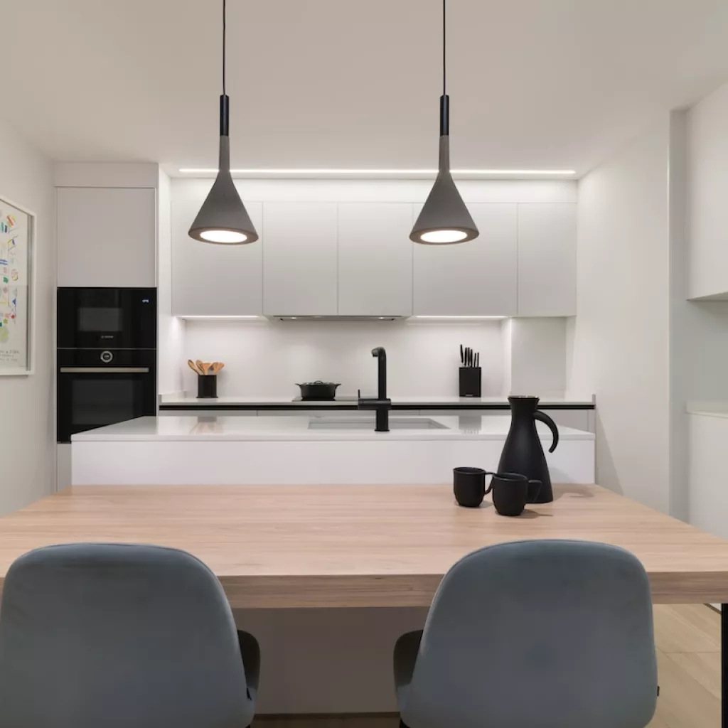 Cocina Santos blanca con isla