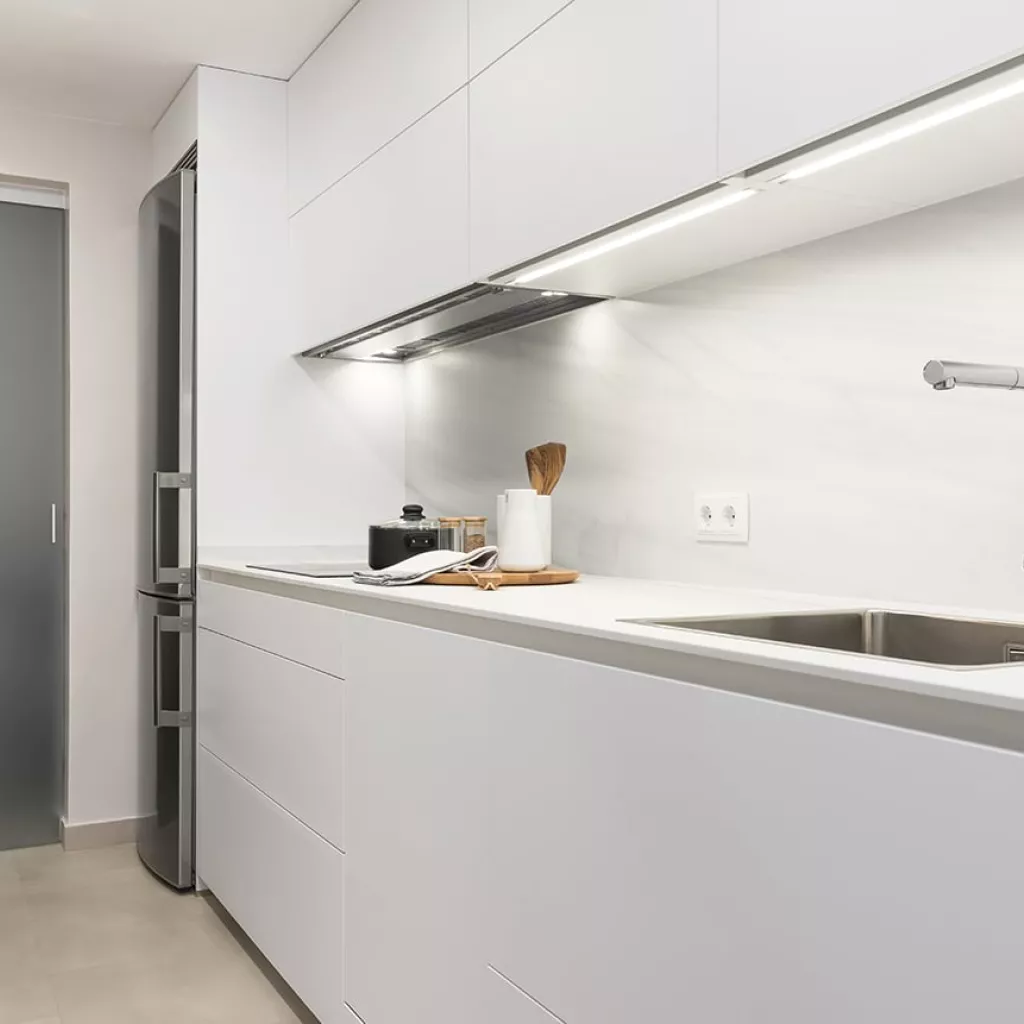 Cocina Blanca en Paralelo de Santos Cocinas